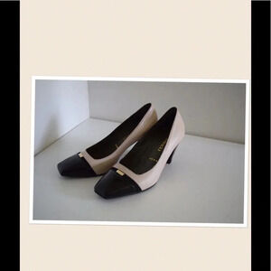 Bruno Magli pumps